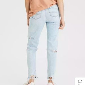 AE STRETCH MOM JEAN